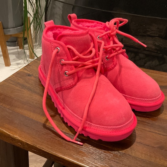 UGG Neumel II Water Resistant Chukka Boot Rock Rose Size 7 - Picture 2 of 9